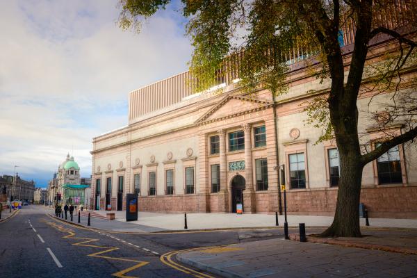 Aberdeen Art Gallery 224 DS 19